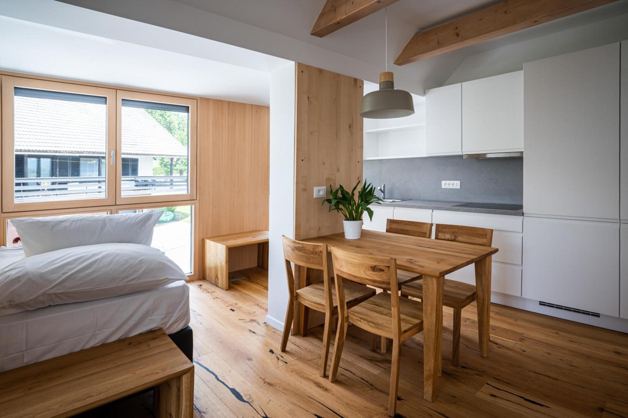 Appartamento Lucka Bled Quiet Location, Free Bikes, Big Garden, Doctor Esterno foto