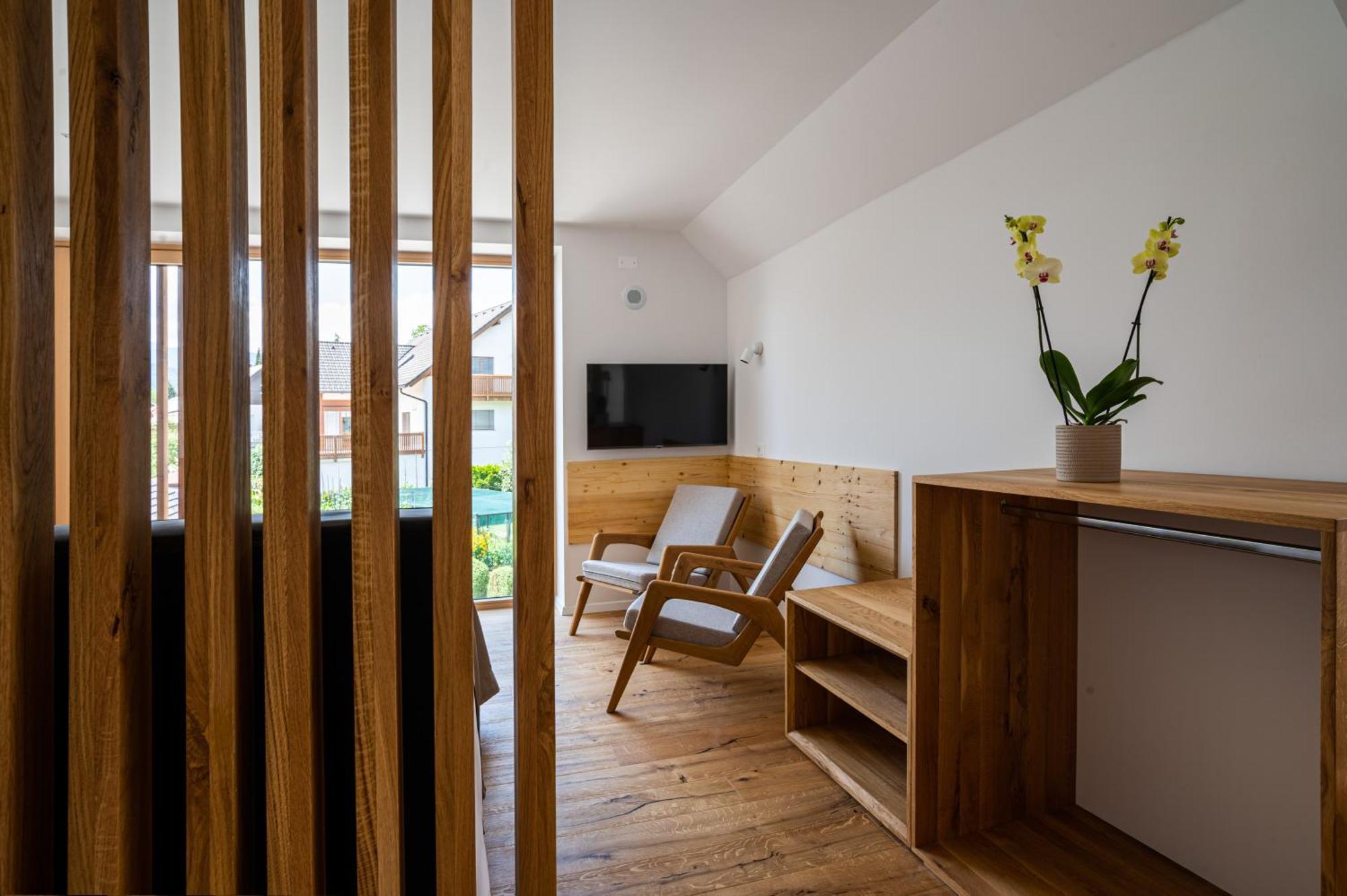Appartamento Lucka Bled Quiet Location, Free Bikes, Big Garden, Doctor Esterno foto