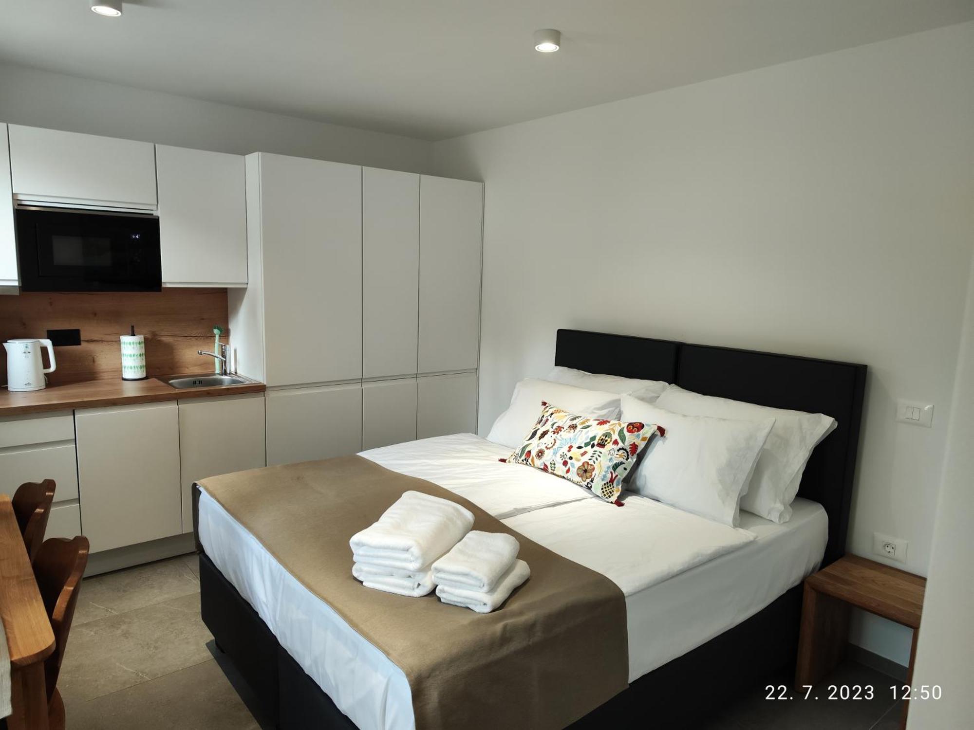 Appartamento Lucka Bled Quiet Location, Free Bikes, Big Garden, Doctor Esterno foto