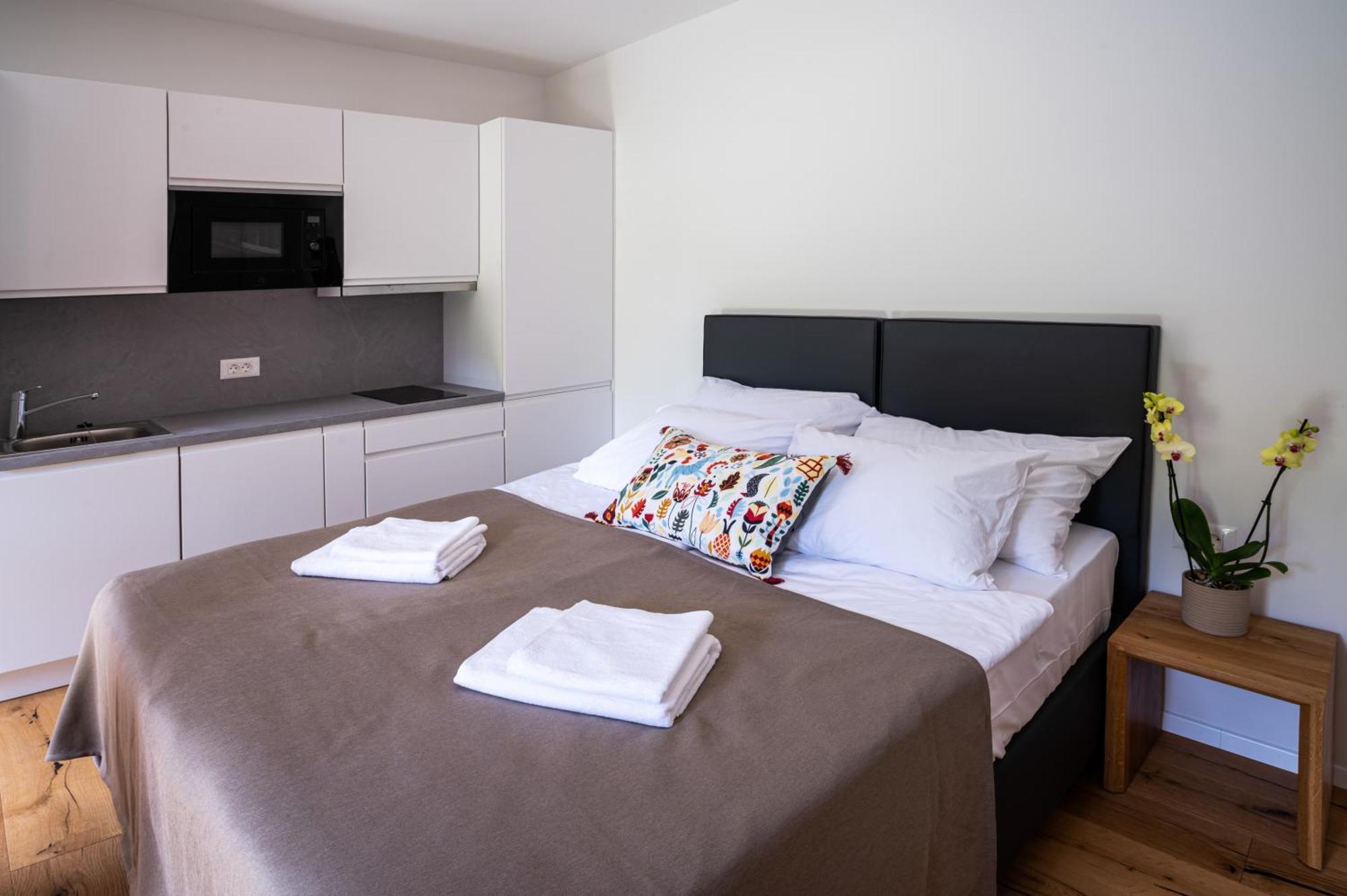Appartamento Lucka Bled Quiet Location, Free Bikes, Big Garden, Doctor Esterno foto