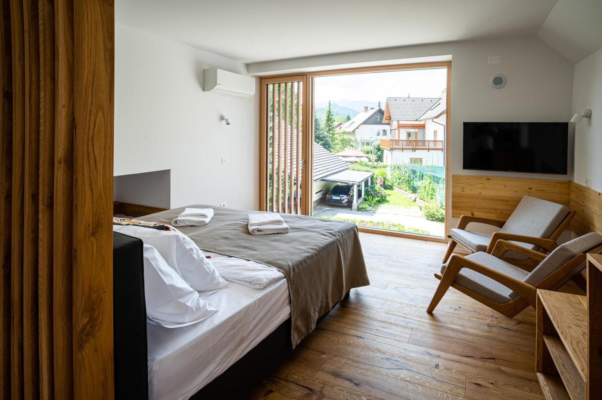 Appartamento Lucka Bled Quiet Location, Free Bikes, Big Garden, Doctor Esterno foto