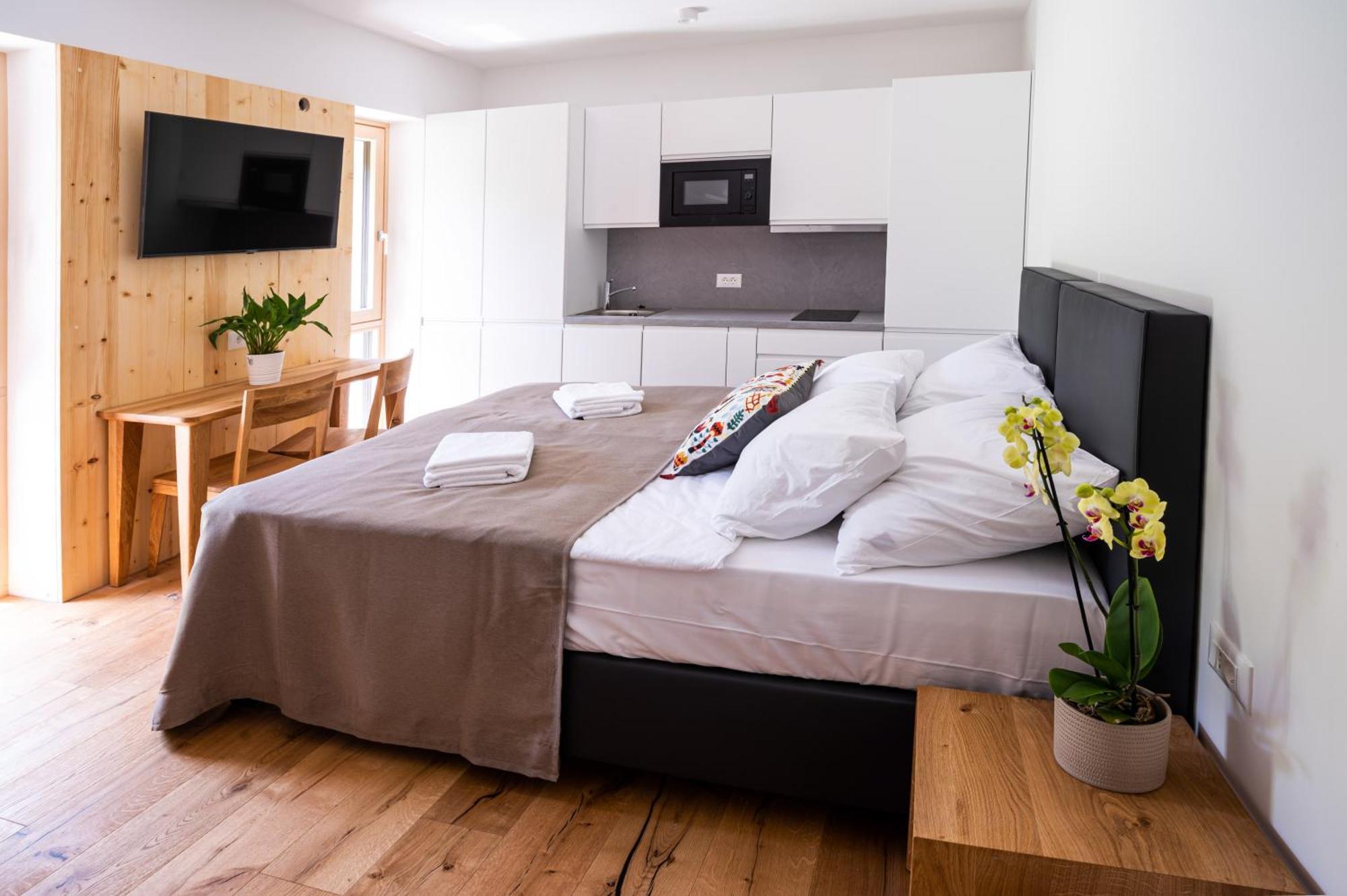 Appartamento Lucka Bled Quiet Location, Free Bikes, Big Garden, Doctor Esterno foto