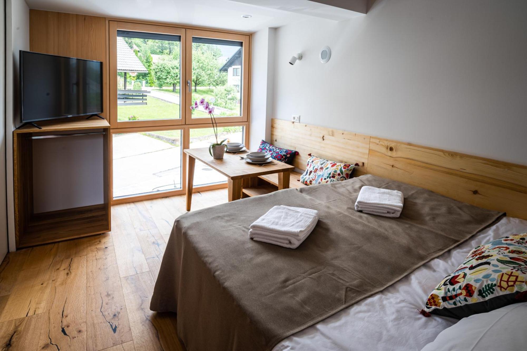 Appartamento Lucka Bled Quiet Location, Free Bikes, Big Garden, Doctor Esterno foto