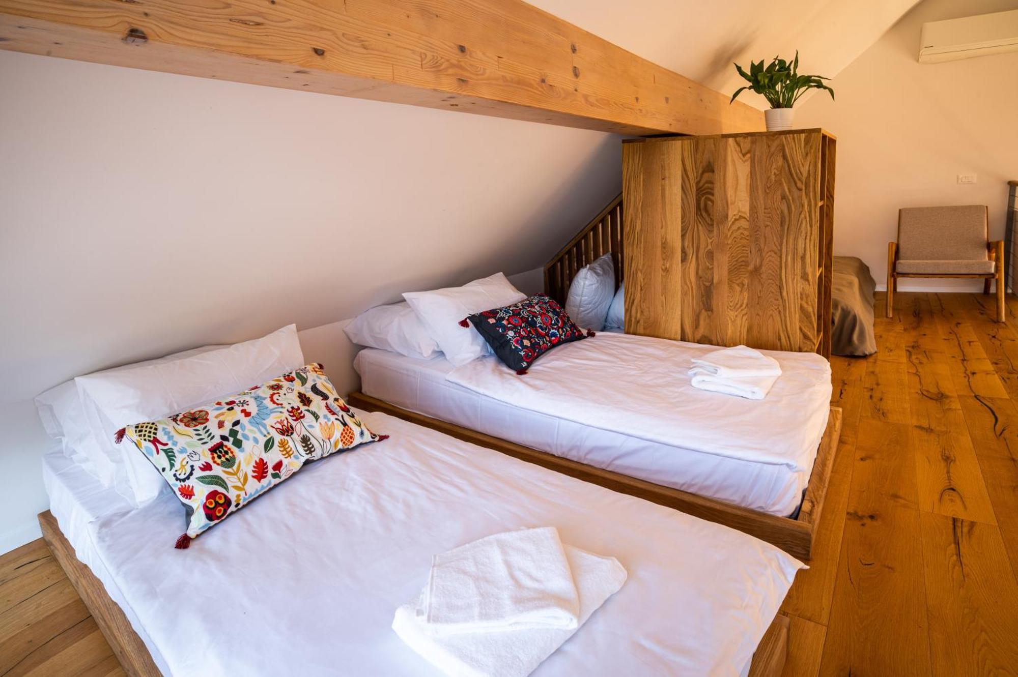 Appartamento Lucka Bled Quiet Location, Free Bikes, Big Garden, Doctor Esterno foto